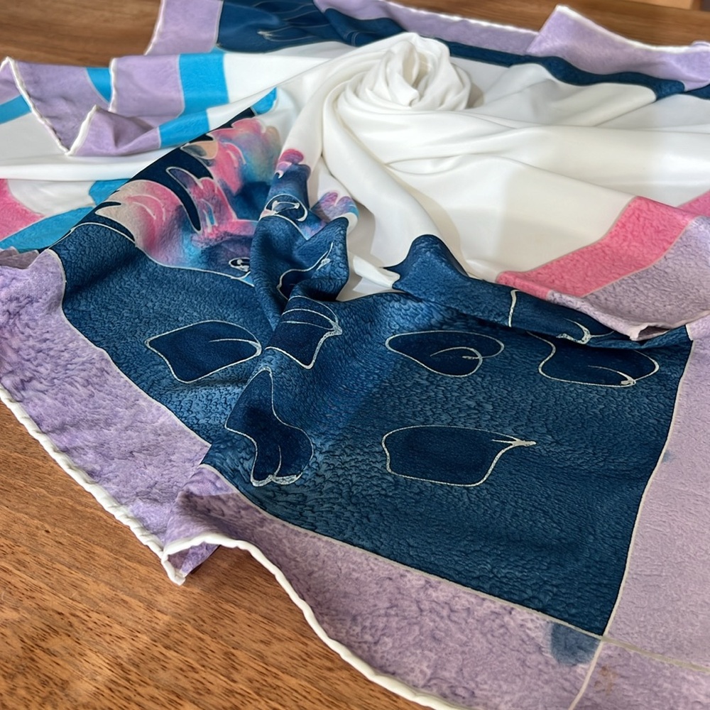 Women’s Vintage Scarf in blue and purple - Picture 12 of 13
